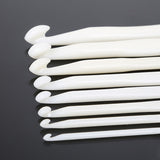 Set of 8 Plastic Crochet Hooks Sized  3mm To 10mm