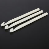 Set of 8 Plastic Crochet Hooks Sized  3mm To 10mm