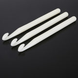 Set of 8 Plastic Crochet Hooks Sized  3mm To 10mm
